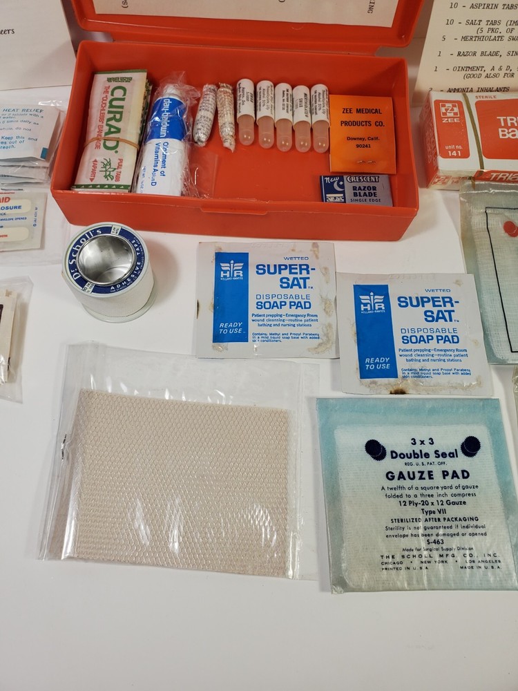 Vintage REI Mountain First Aid Kit Read Description