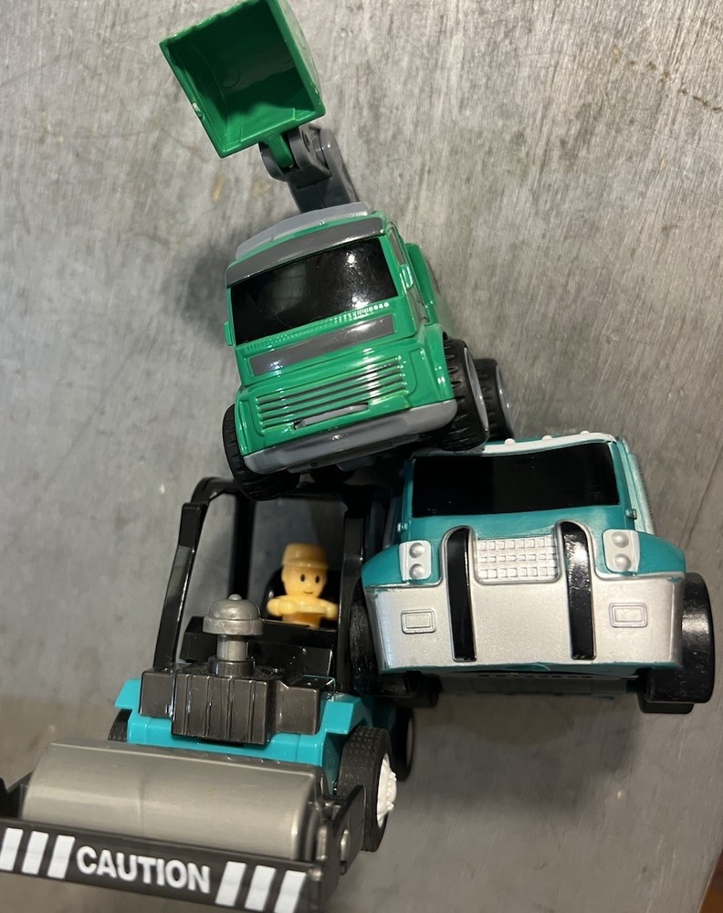 Builder Super Power Construction Roller Garbage Bucket Loader Truck Lot 3