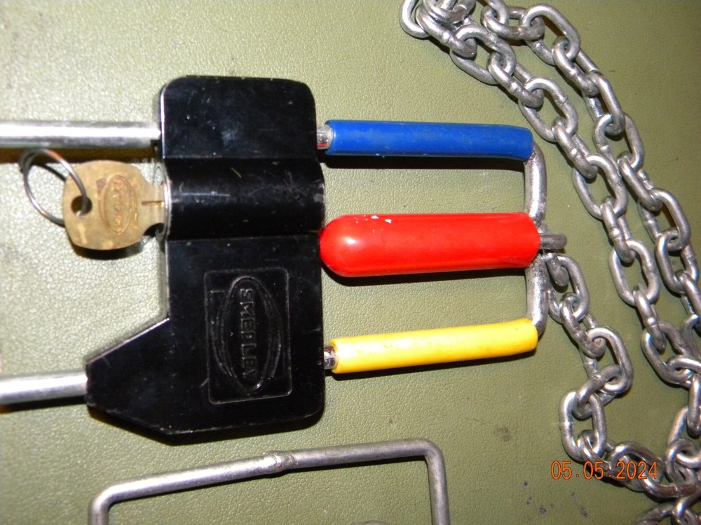 Vintage SMEDLEY Ski Lock WITH KEY