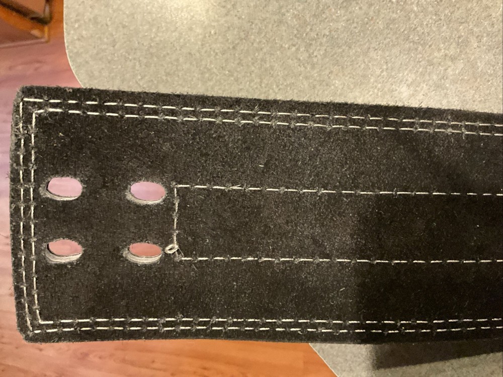 Weight Lifting Belt Leather - Size Medium 4” Wide. 35” Long. 10mm