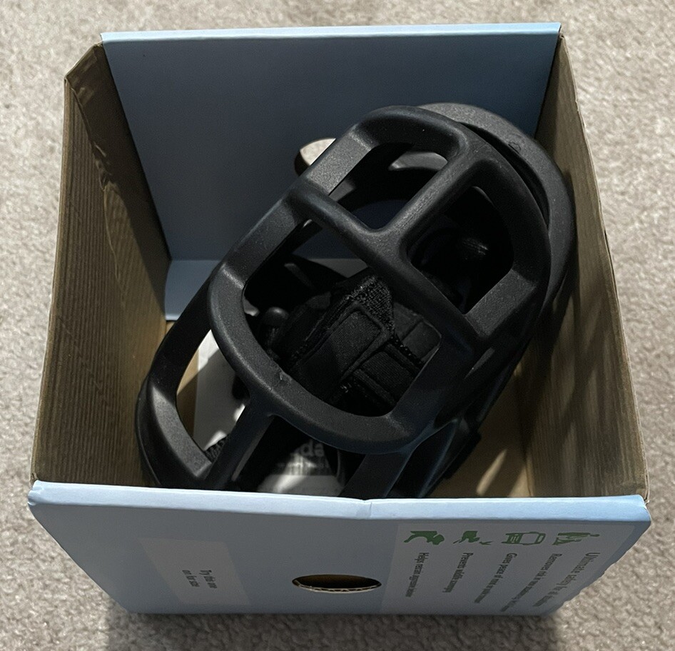 Baskerville Ultra Muzzle Black Size 5 New