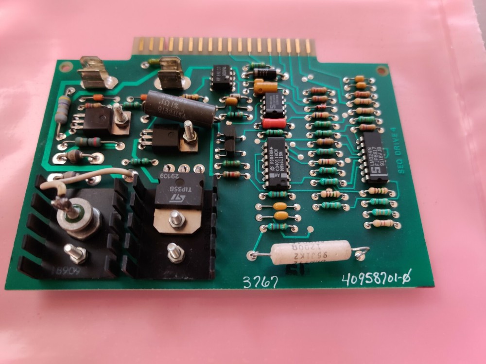 Universal Instruments SEQ Drive 4 40958701