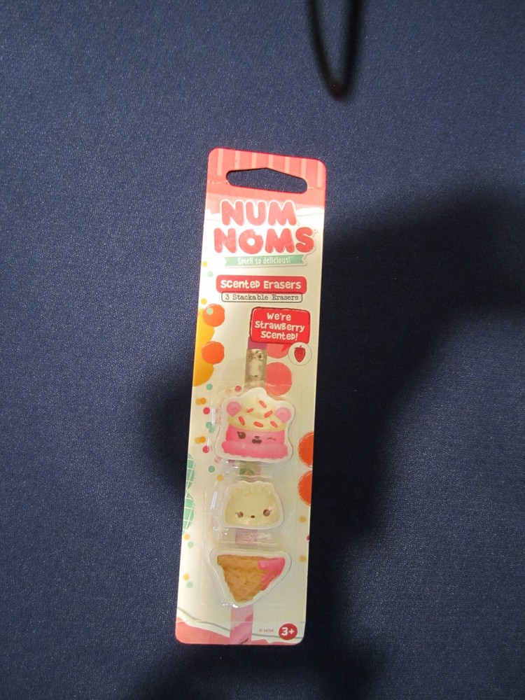 Num Noms Stackable Strawberry Scented Erasers - New