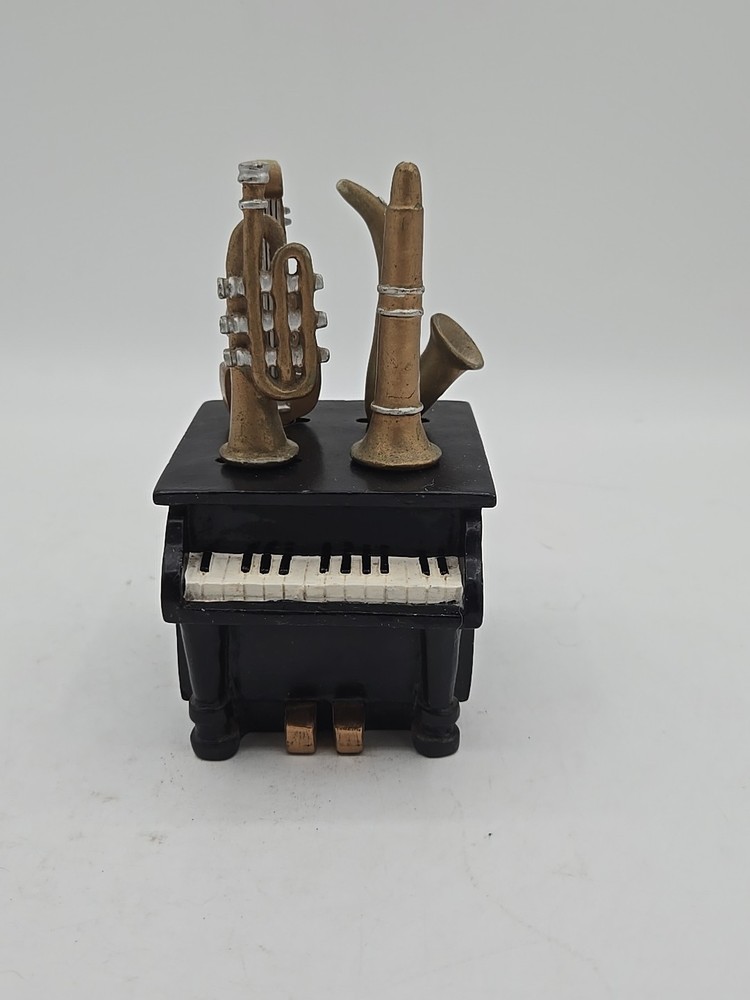 Instrument Themed Cheese Spreaders