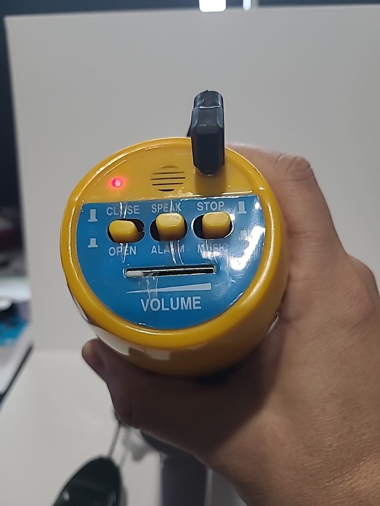 Megahorn With Handheld Microphone Tested