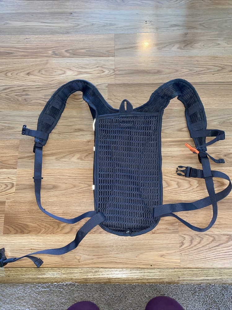TETON SPORTS HYDRATION BLADDER PACK BACKPACK H20 (MISSING BLADDER )
