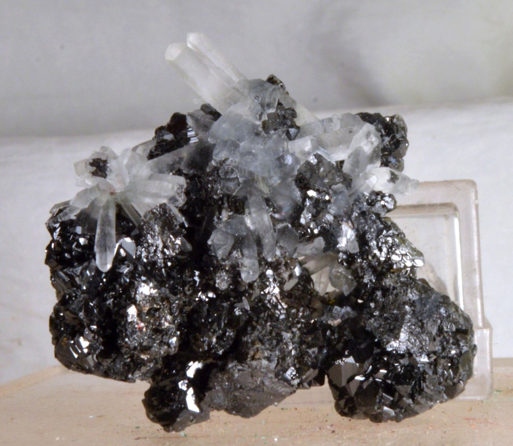 #5264 Sphalerite, Quartz - Bulgaria