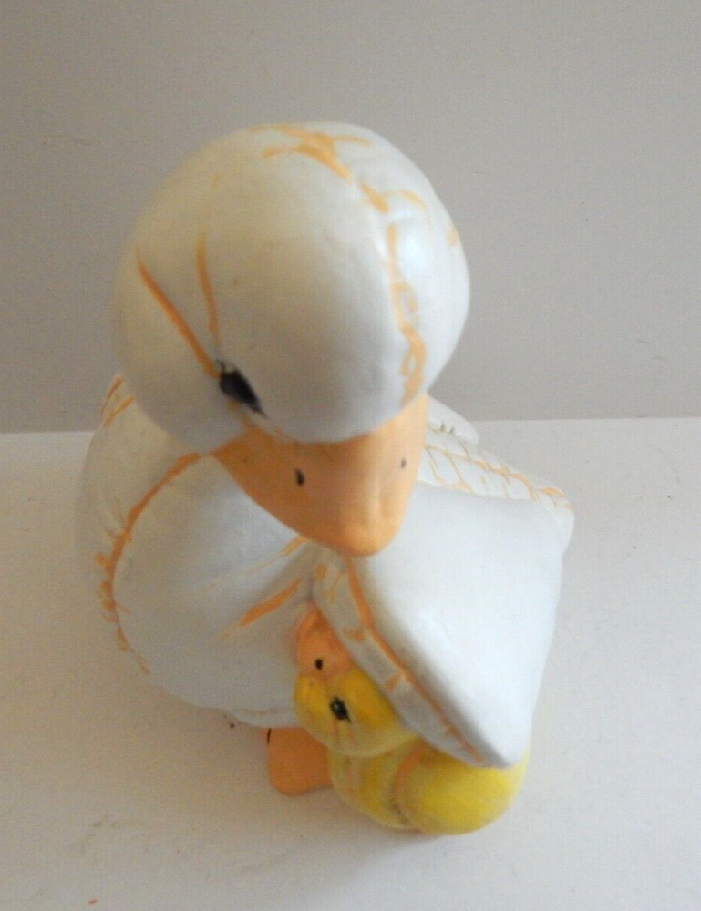 Vintage Ceramic Softee Mother Duck and Baby 8"