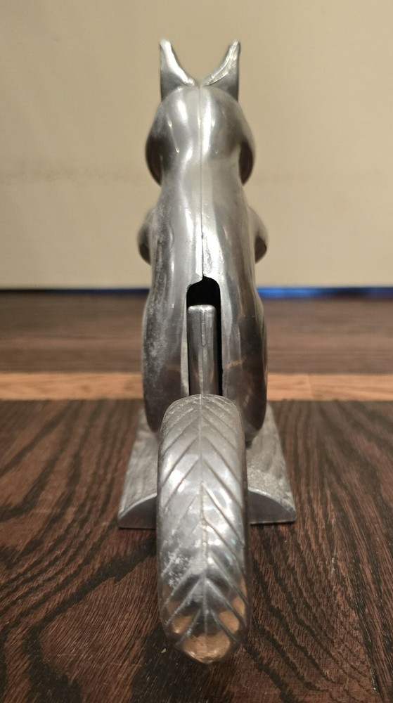 Metal Squirrel Nutcracker