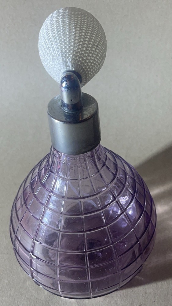 Art Glass Atomiser Perfume Bottle.