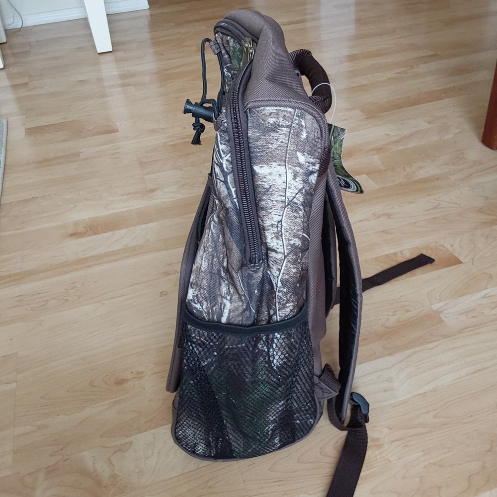 Real Tree pattern Backpack Pocket Camo/brown handle wipeable inside hiking READ
