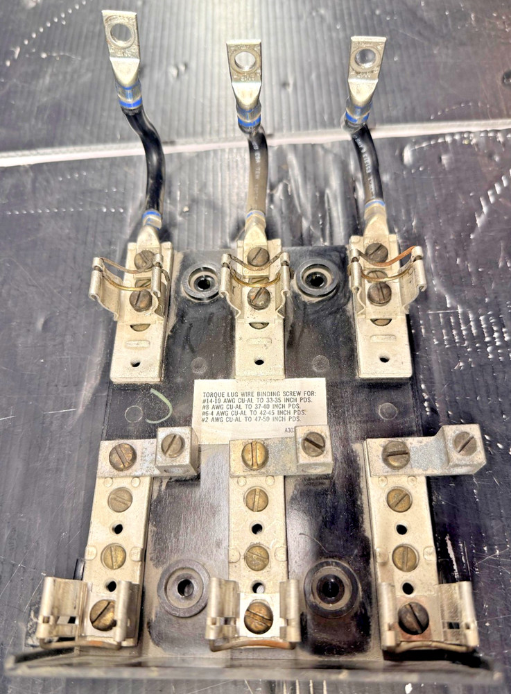 1 USED UNBRANDED 3-POLE FUSE BLOCK ***MAKE OFFER***