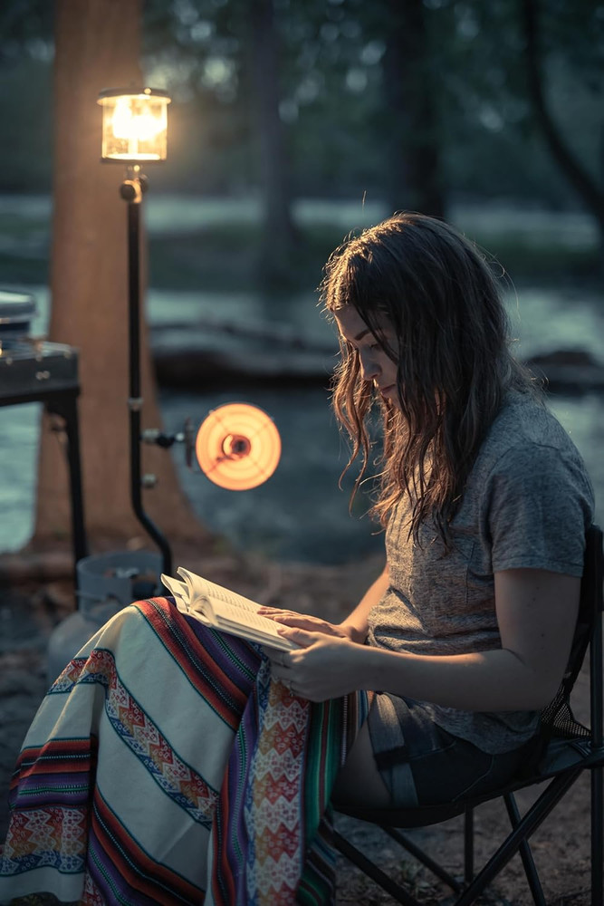 3 Outlet Distribution Post