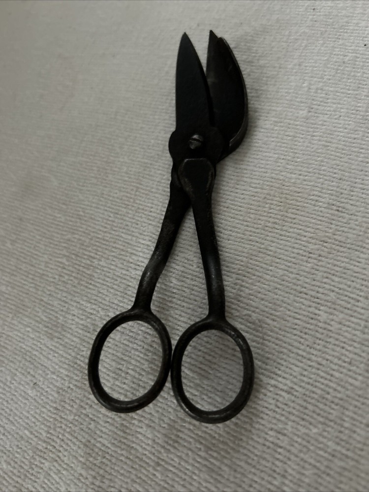 Antique Candlewick Scissors/Trimmers