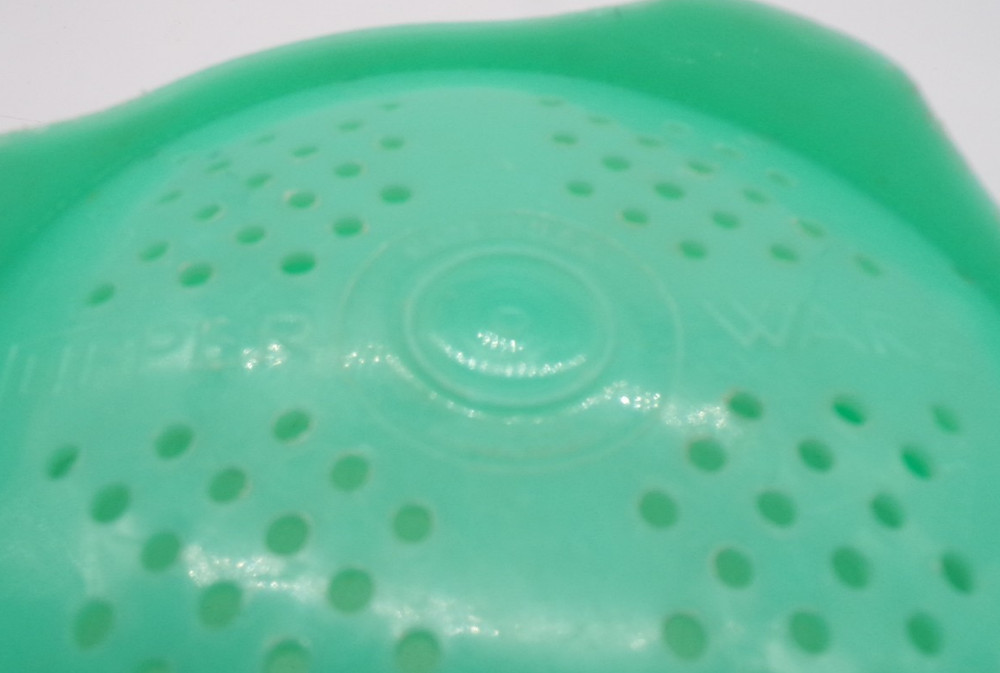 Vintage Tupperware Jadeite Green Colander Strainer Bowl #339-2 Star Pattern 10"