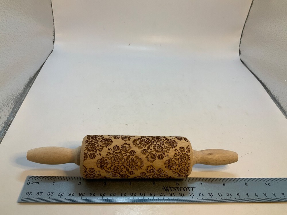 Embossed Wooden Rolling Pin With Patterns, small Engraved rolling pin USED