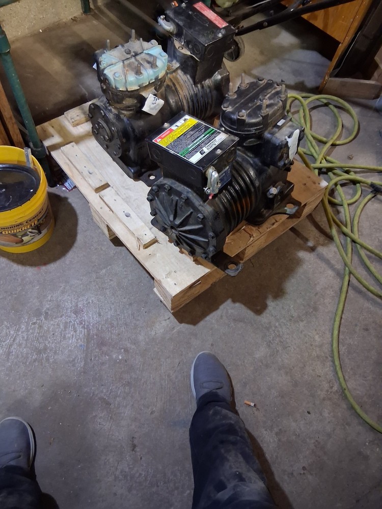 2 Copeland copelamtic compressors phase 3