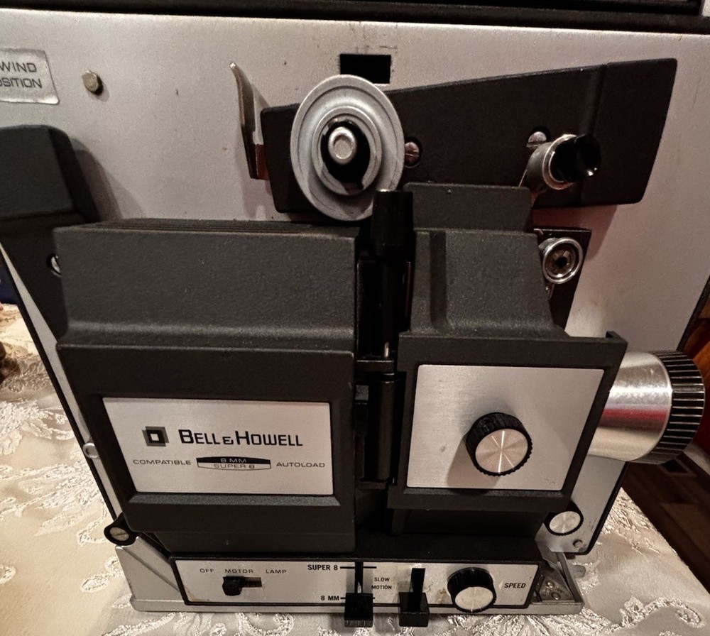 Bell & Howell Compatible Autoload 8mm Super 8 Projector 466A