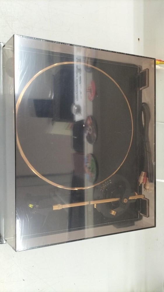 DUAL GOLDEN11 Record Player