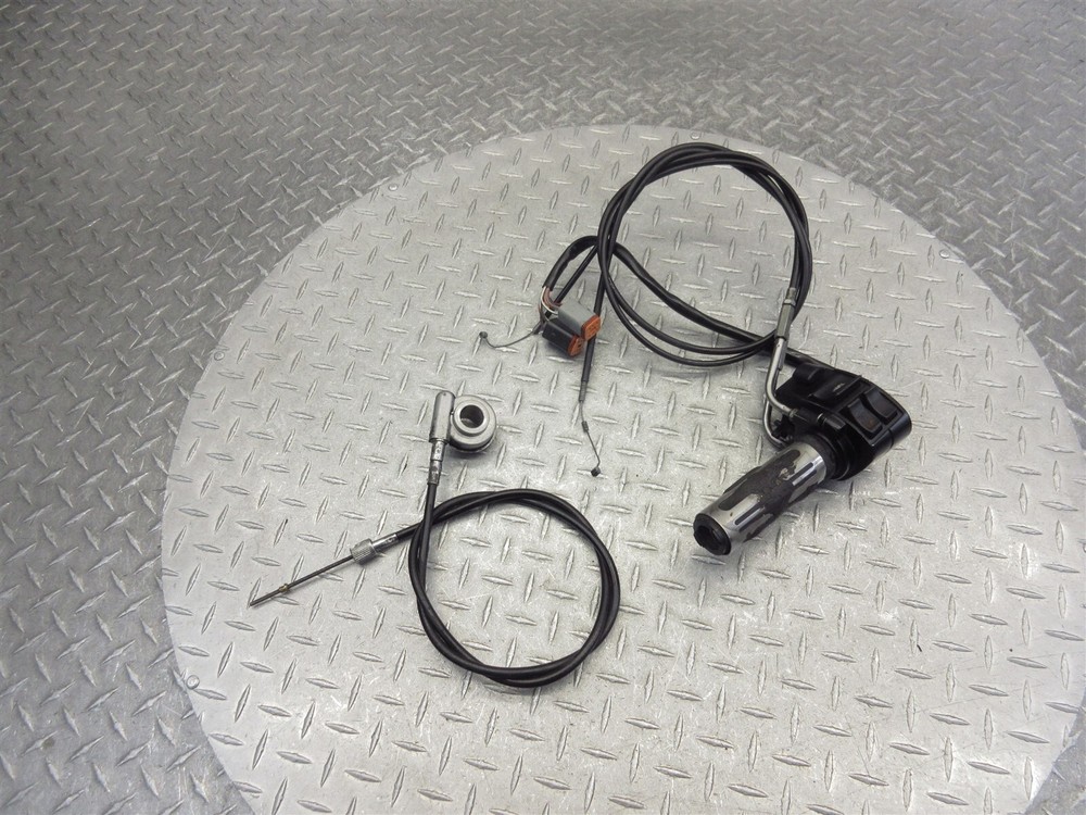 1995 Harley Davidson FLHT Electra Glide Right Handlebar Switch Throttle Cable