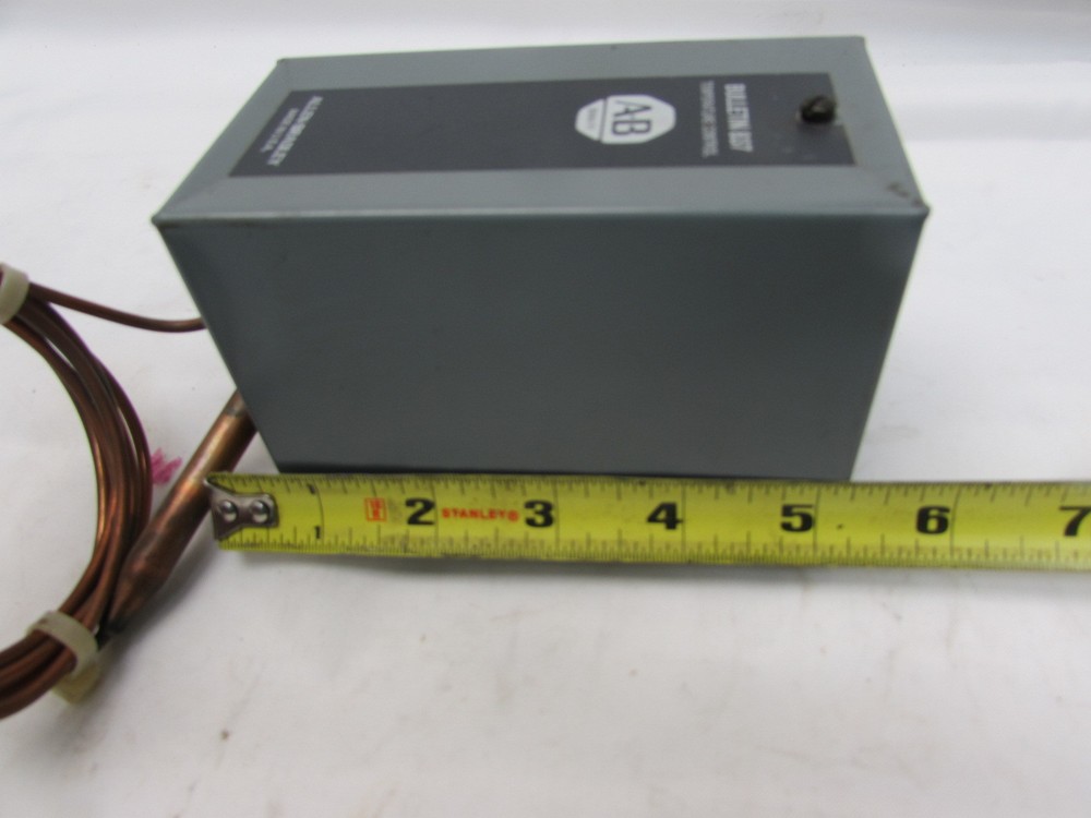 ALLEN BRADLEY 837-A2X221 TEMPERATURE CONTROLLER RANGE -60-50° ***XLNT***