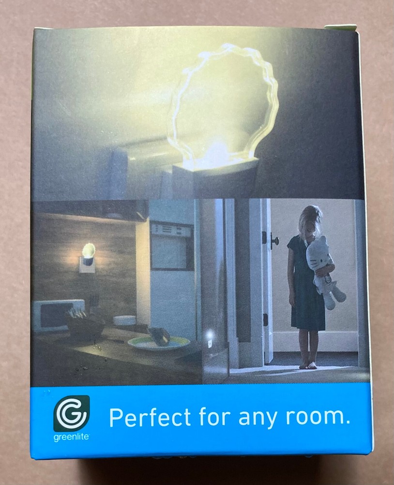 2 Packs of MaxLite Automatic LED Night Light 2 Pack Dusk Til Dawn Sensor 4TOTAL