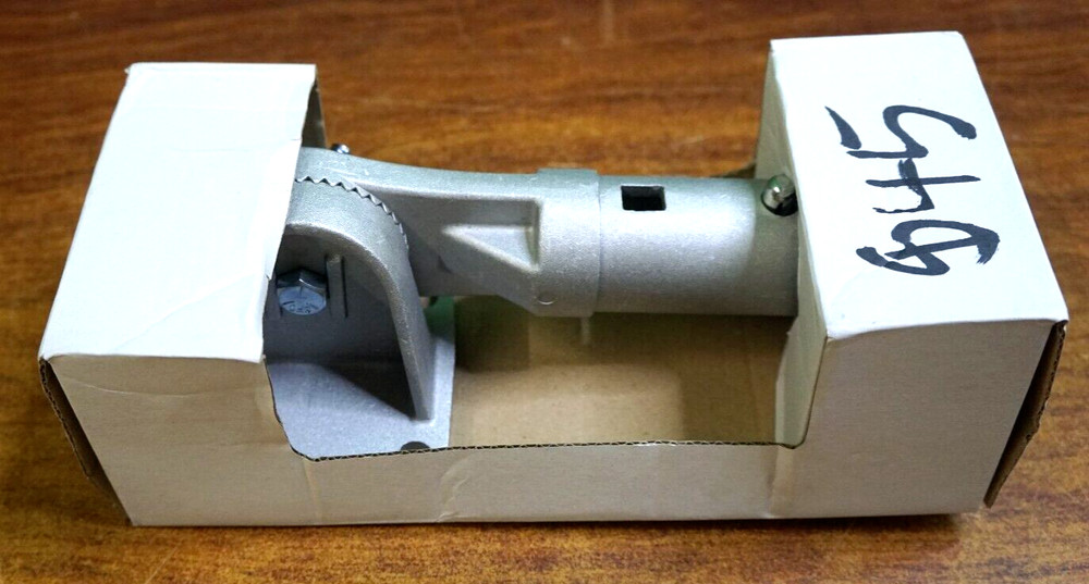 (2) Anvil 4 Hole Button Handle Bull Float Bracket