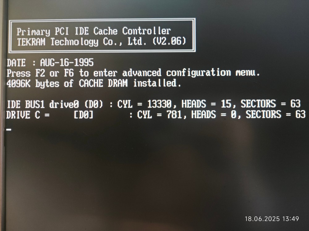 PCI IDE Caching Controller TEKRAM DC-690CD with Harris 80C286 20 MHz CPU + RAM