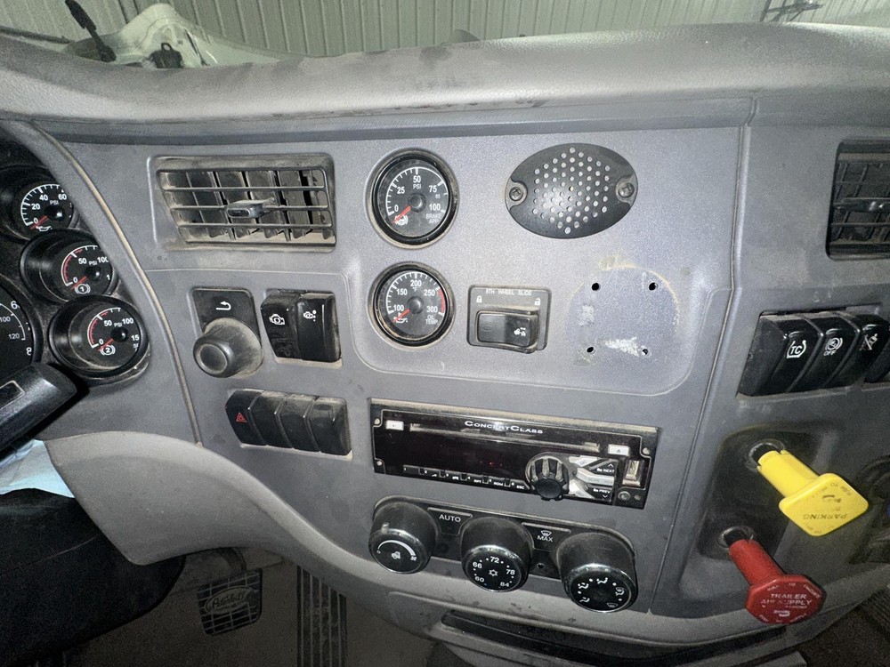 2013-2022 Peterbilt 579 SWITCH Dash Panel - Used