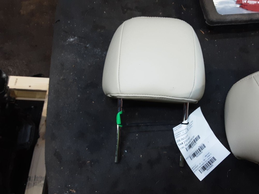 QX60 2017 Headrest 2438202
