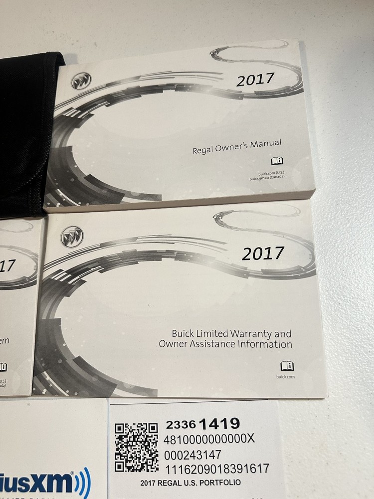 2017 Buick Regal Owner’s Manual Set