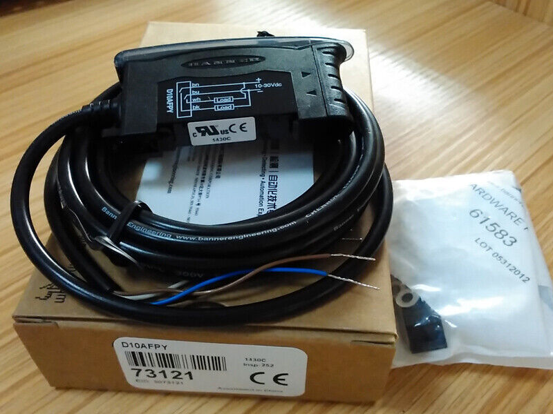 1Pcs New BANNER D10AFPY Sensor optical fiber amplifier
