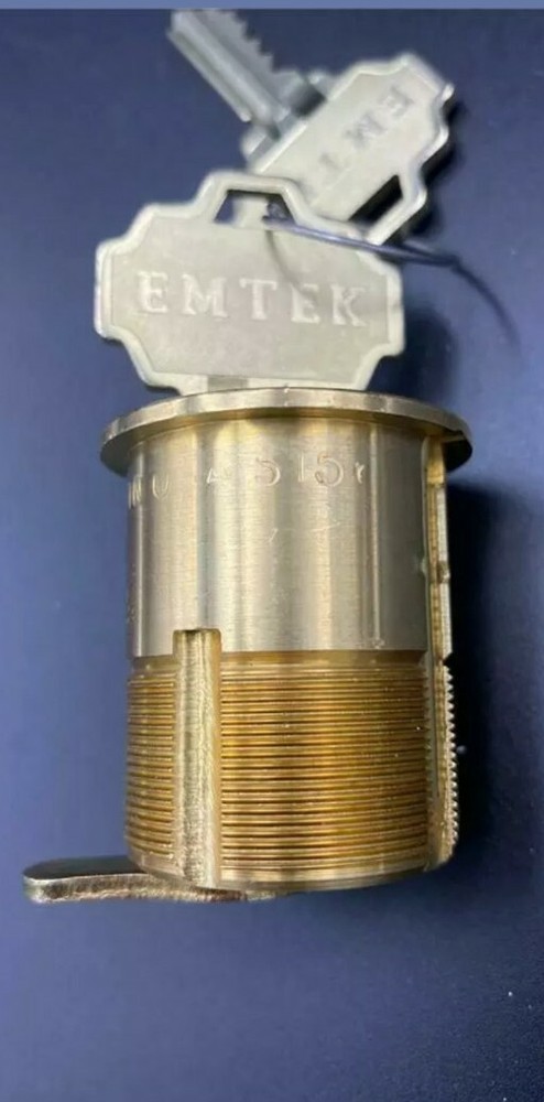 NEW Emtek Cylinder Lock Brass With 2 Keys S15