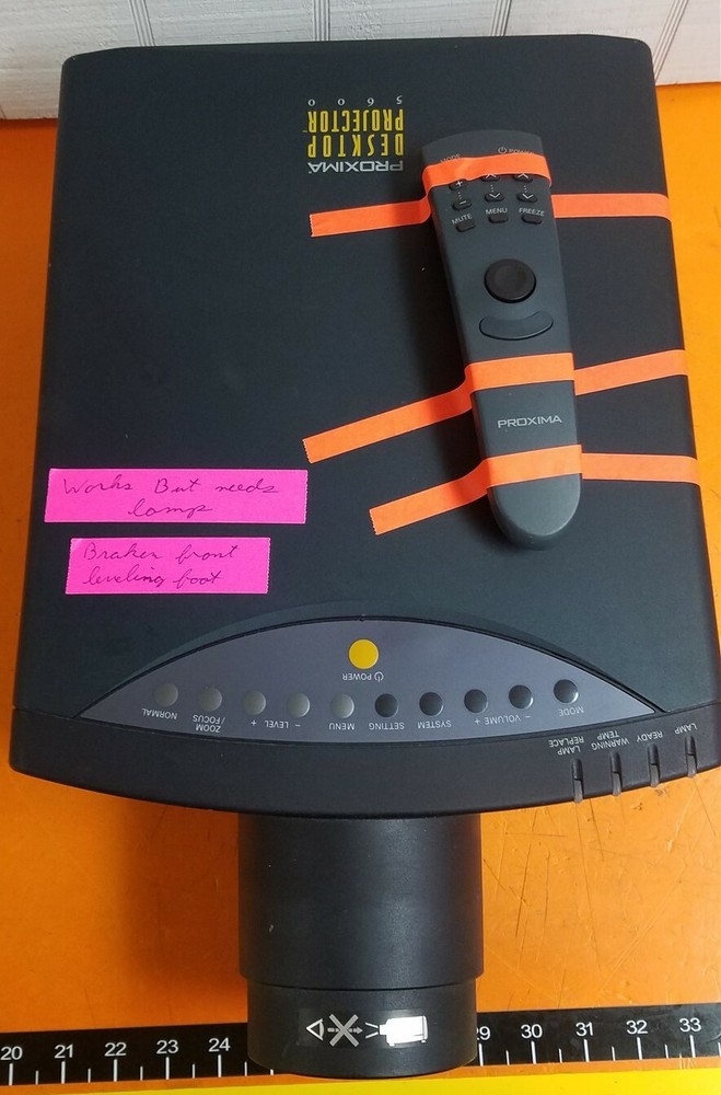 ⭐️⭐️⭐️⭐️⭐️ **AS IS - READ** Vintage Proxima Desktop Projector DP5600 w Remote