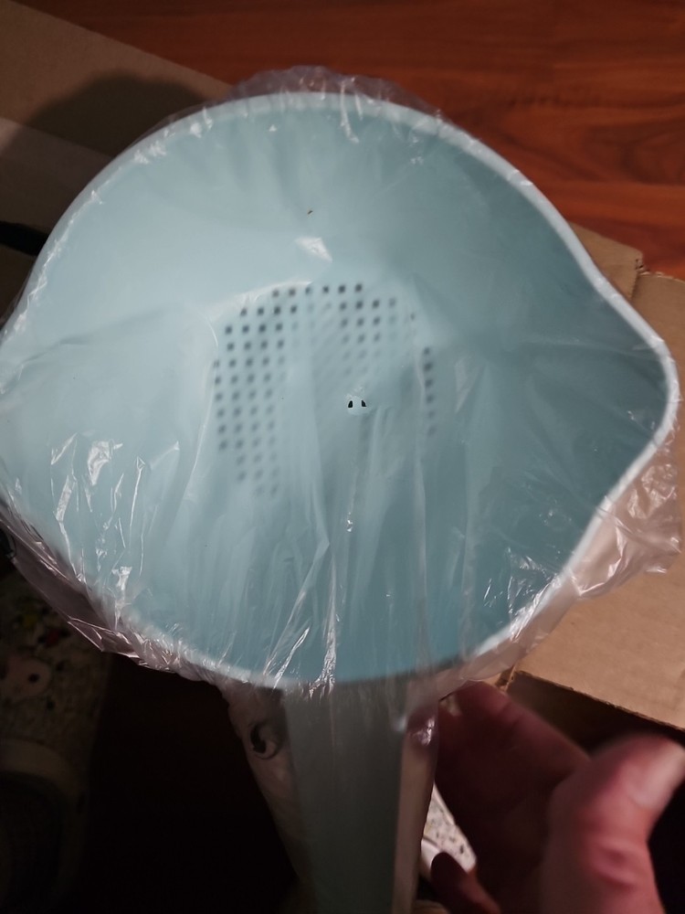 Tupperware Colander 1qt Double Pouring Spouts Light Blue Hole And Hook Hanging .