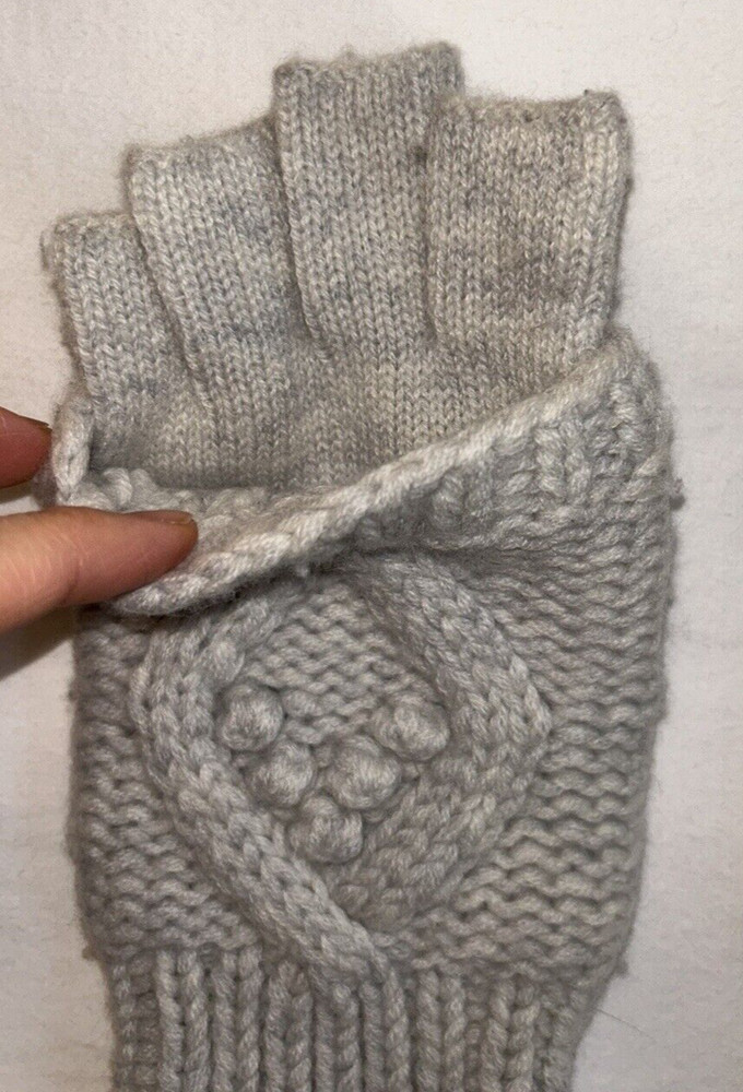 INTERMIX hat and gloves set EUC