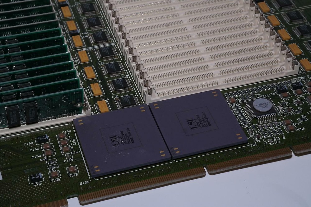 VINTAGE DEC DIGITAL B2023-BA MEMORY CARRIER BOARD W/64MB FOR ALPHASERVER 2000