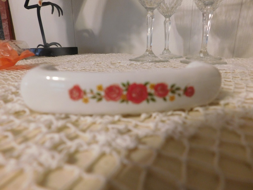 AMEROCK WHITE PAINTED CERAMIC DRAWER PULL, 3 3/4" WIDE,3CC, BP937-CW3