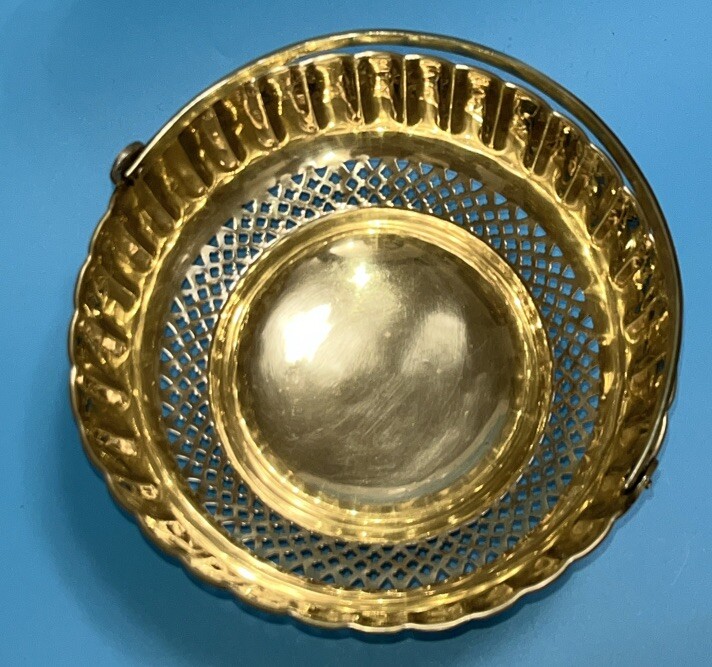 Brass Basket W/Handle Pedestal Reticulated 7” Diameter X 4.5” Solid Brass