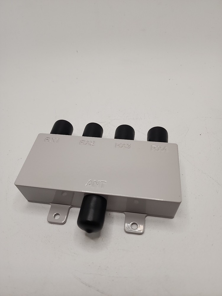 1X4 GPS SPLITER