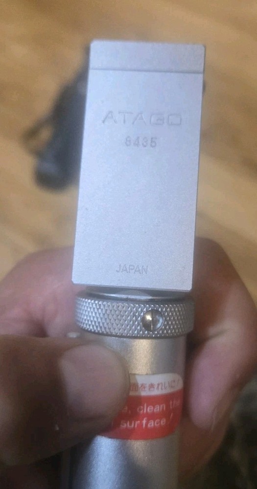 ATAGO 8435 Hand Held REFRACTOMETER W Case