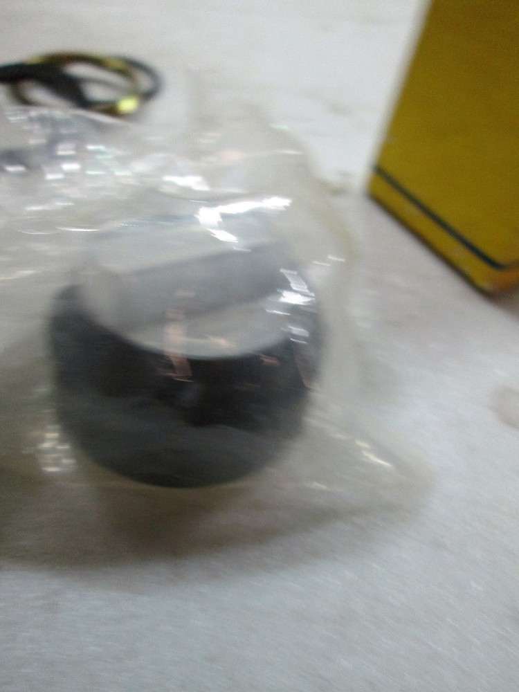 Square D Selector Switch Boot Type: KU-17 (NIB)