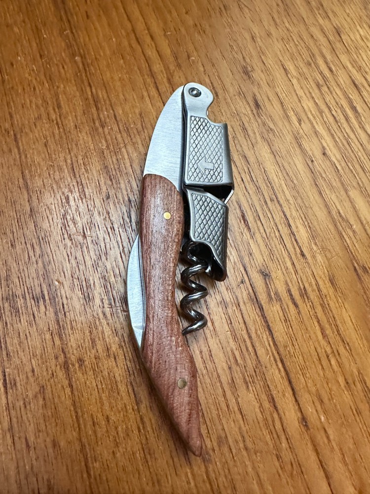 LET THEM TALK Quality Waiters Corkscrew Wine Key Opener
