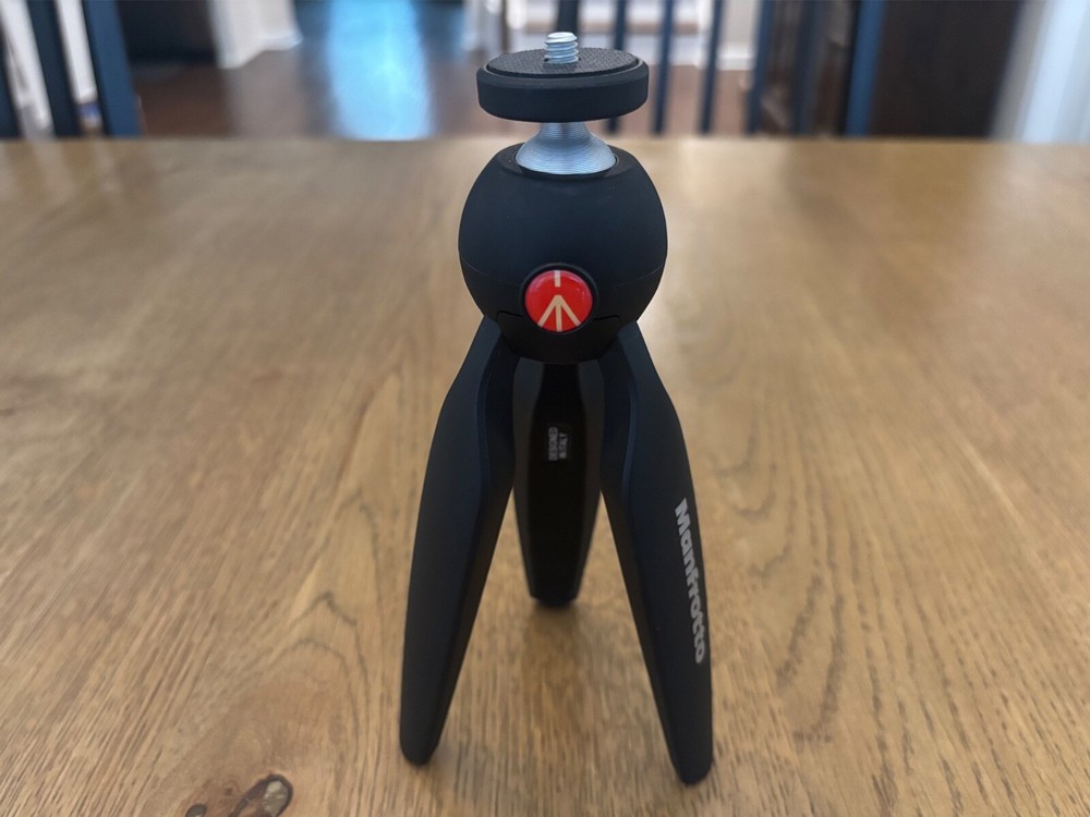 RODE MICROPHON (New) + Manfrotto Mini Tripod (New)