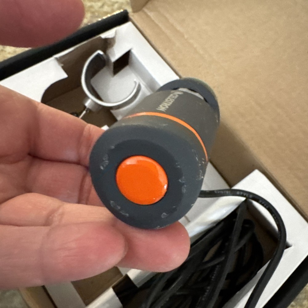 CELESTRON - HANDHELD DIGITAL MICROSCOPE (2011, Celestron)