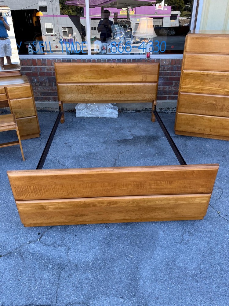 Mid-Century Star Dust Bedroom Suite by Russel Wright