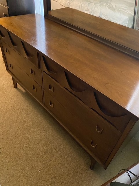 Broyhill Brasilia Bedroom Suite