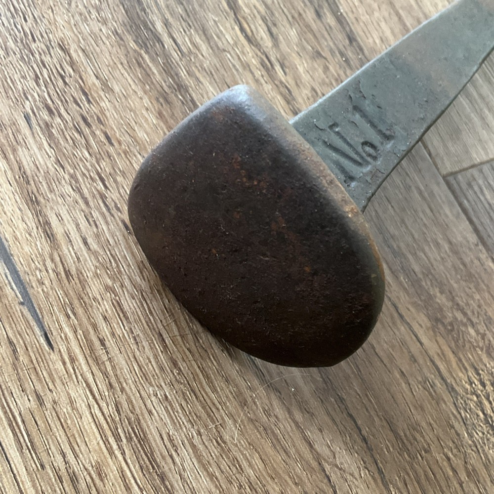 VINTAGE BLACKSMITHS ANVIL STAKE MARKED No 1.