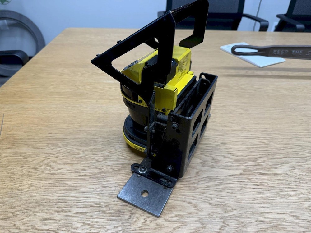 2024 KEYENCE MODEL SZV04X SAFETY LASER SCANNER, MULTI-FUNCTION TYPE, WITH CAMERA