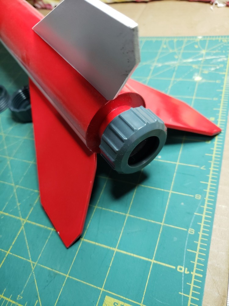 Estes 29mm Screw-on Motor Retainer